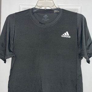 Adidas men’s short sleeve T-shirt